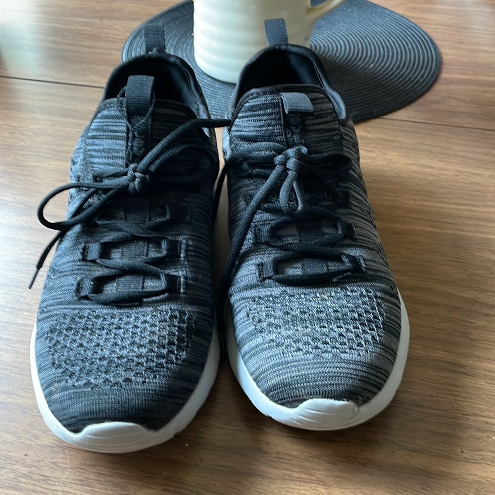Levi’s sneakers